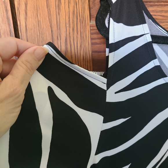 Chico's Size 2 Zebra Print Maxi Dress - Picture 3 of 3